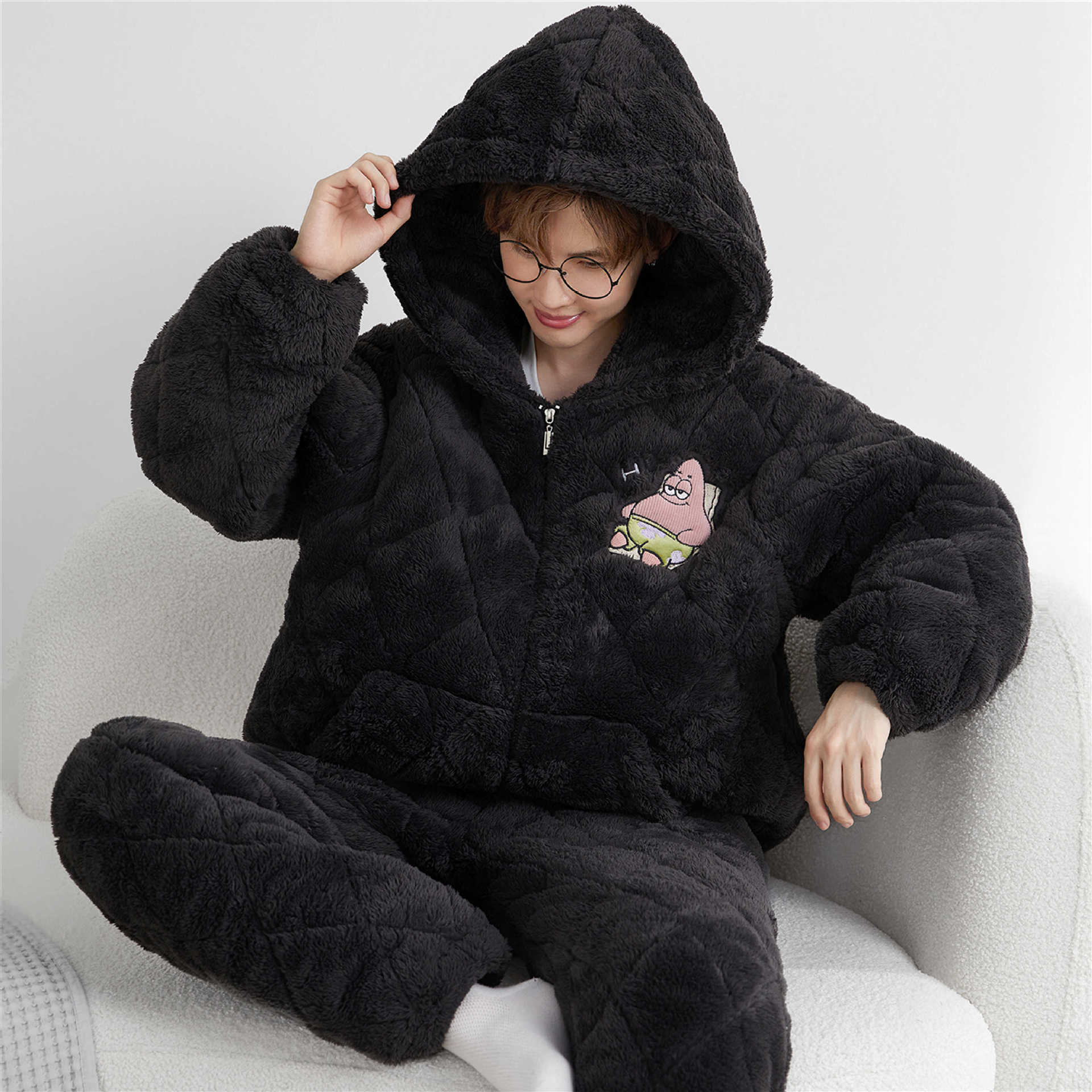 Winter 2025 Three-Layer Quilted Warm Coral Velvet Suit, Good-Looking Men's Zipper Home Clothes, Thickeneded Cartoon Pajamas