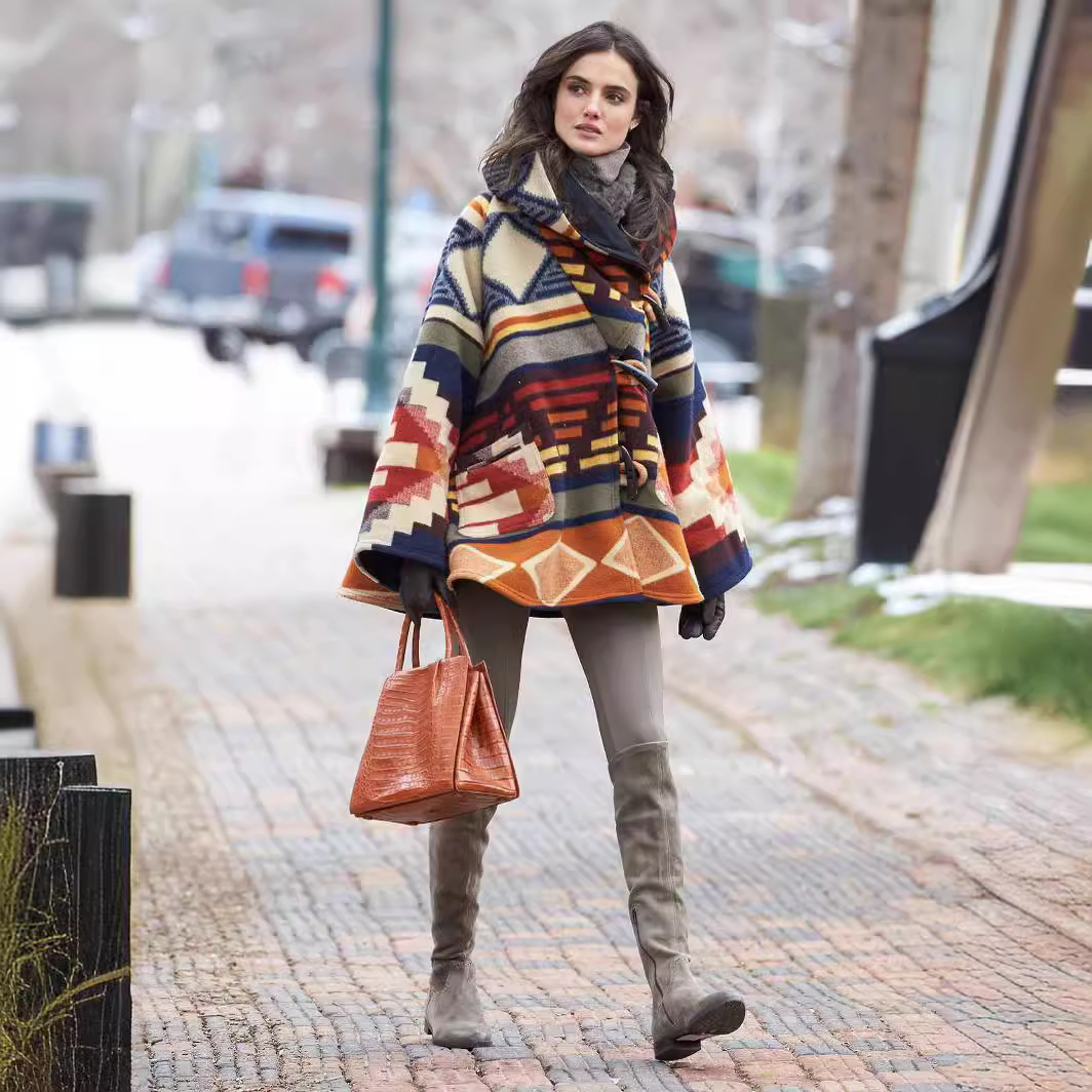 Abrigo de Lana con Capucha Estampado de Lana de Alpaca y Algodón Poliéster image 4