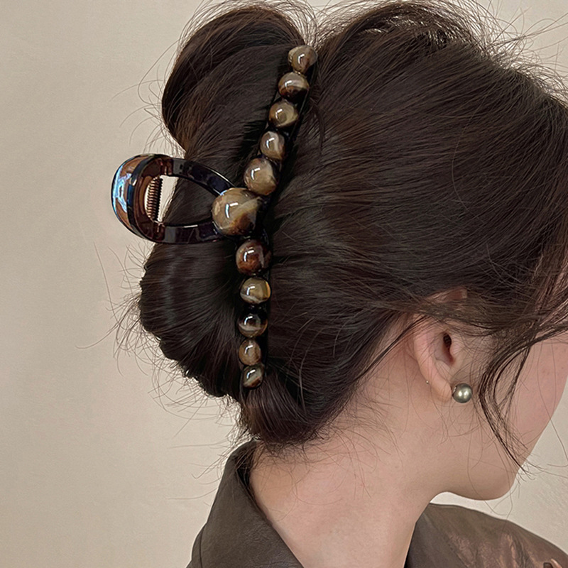 Carpeta de agarre de palabra redonda de color café, clip de tiburón de pelo de disco de alta gama retro, personalidad simple y de moda, nueva horquilla, accesorios para el cabello