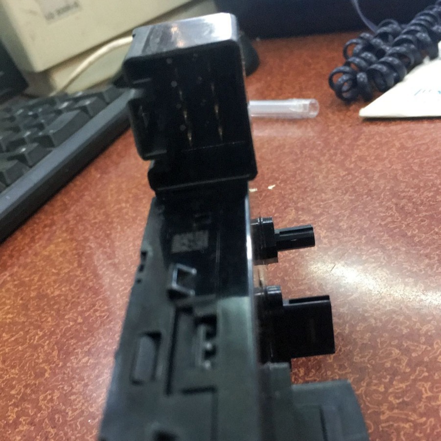 Aplicable a 14-17 Buick LaCrosse Cadillac XTS CTS interruptor de ajuste del interruptor del asiento delantero derecho 23247096