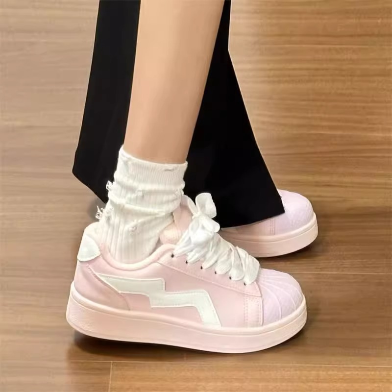 Zapatos de pan de cabeza de conchas rosadas para mujeres ins2026 primavera y verano zapatos universitarios casuales deportivos retro