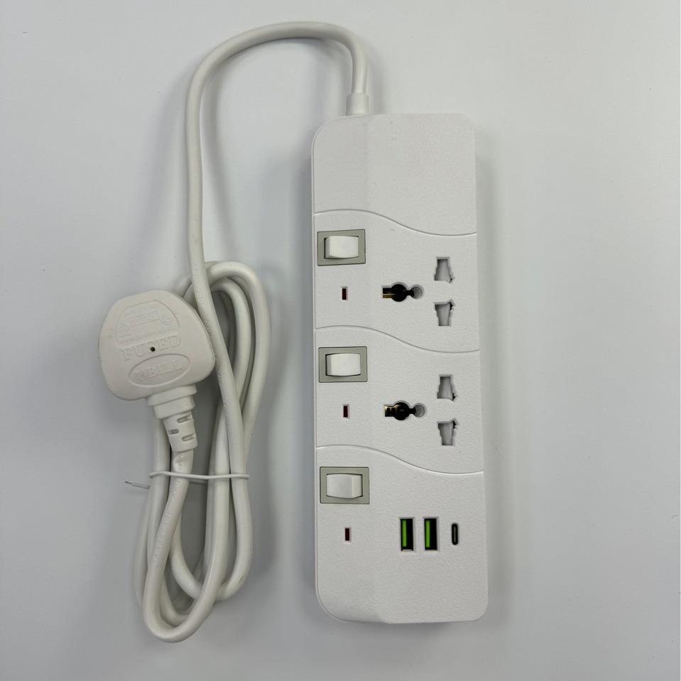 ebay亚马逊外贸带USB type C插座新款国际万能孔排插独立开关电源