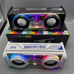 网红热销V8透明机甲小音箱迷你可插卡便携式桌面音响重低音炮氛灯