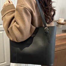 ���|�Еr�аٴ����Ů2025�¿������С���p�ݼ�ɫ�μ����ذ�Ů