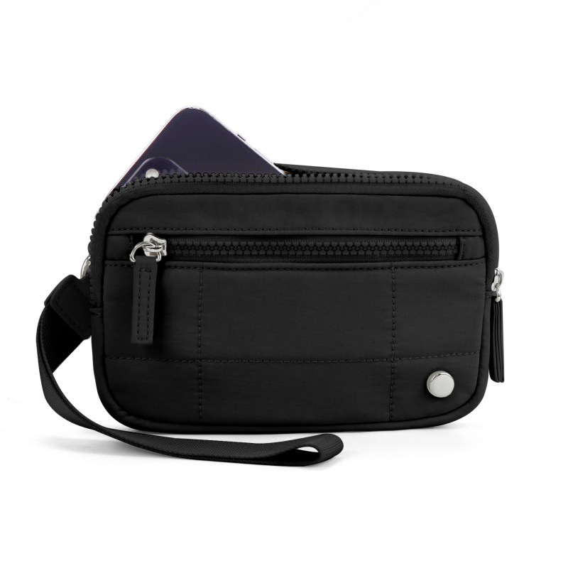 블랙 퀼팅 모델