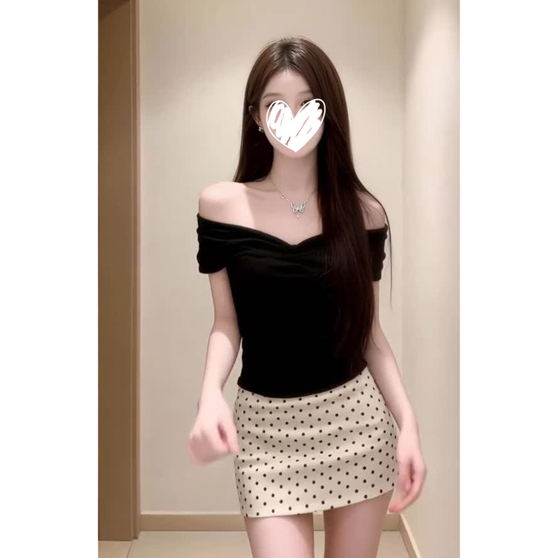 Polka Dot A-Line Skirt + Black Three-Piece Short-Sleeve Set, Versatile Korean Style, New Spring/Summer Model, Slimming Off-Shoulder Design Polka Dot A-Line Skirt + Black Three-Piece Short-Sleeve Set, Versatile Korean Style, New Spring/Summer Model, Slimming Off-Shoulder Design