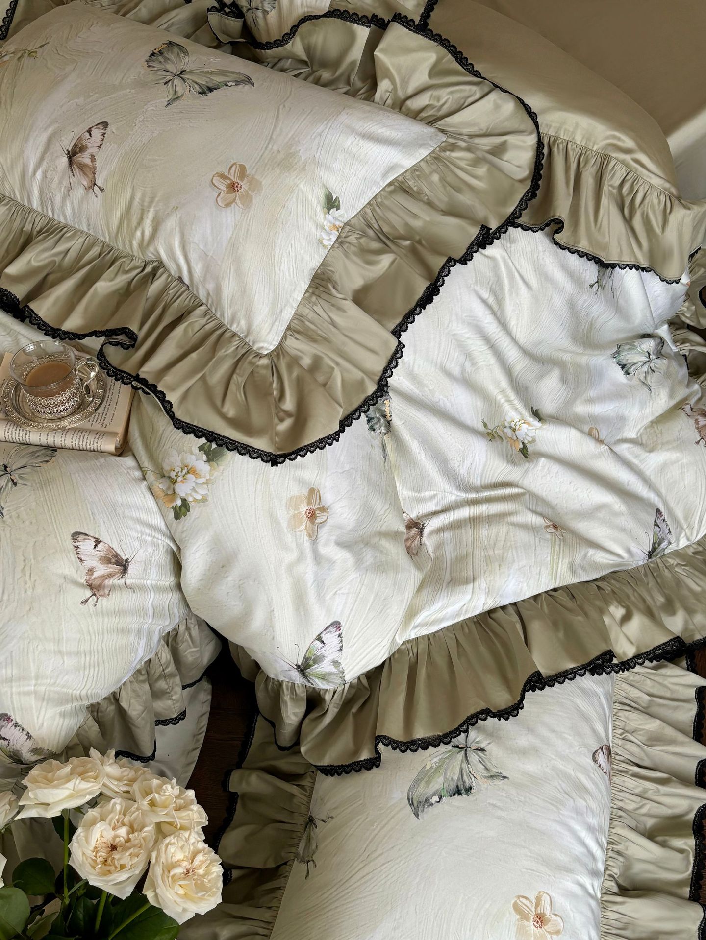 Nordisk vintage boho påslakanset i ren bomull med spets_voghion.com