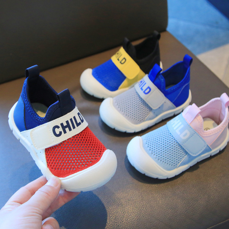 Summer Sandals Baotou Children's sneaker Breathable Boys' Mesh Shoes Hollow Out Girls' Beach Shoes for Small