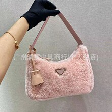 外贸毛茸茸腋下包 三角标 hobo 2000 山羊毛女包 NE515白云皮具城