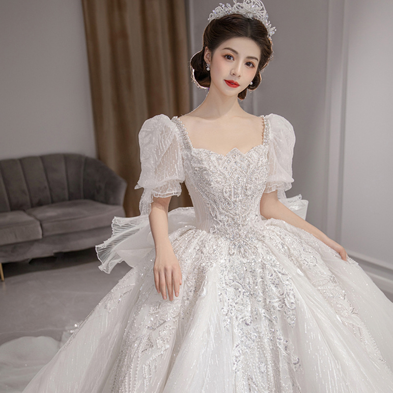 Nuevo vestido de novia 2026 para novias, estilo francés, talla pequeña, vintage, talla grande, súper mágico, estilo Hepburn, vestido de novia con cola larga.