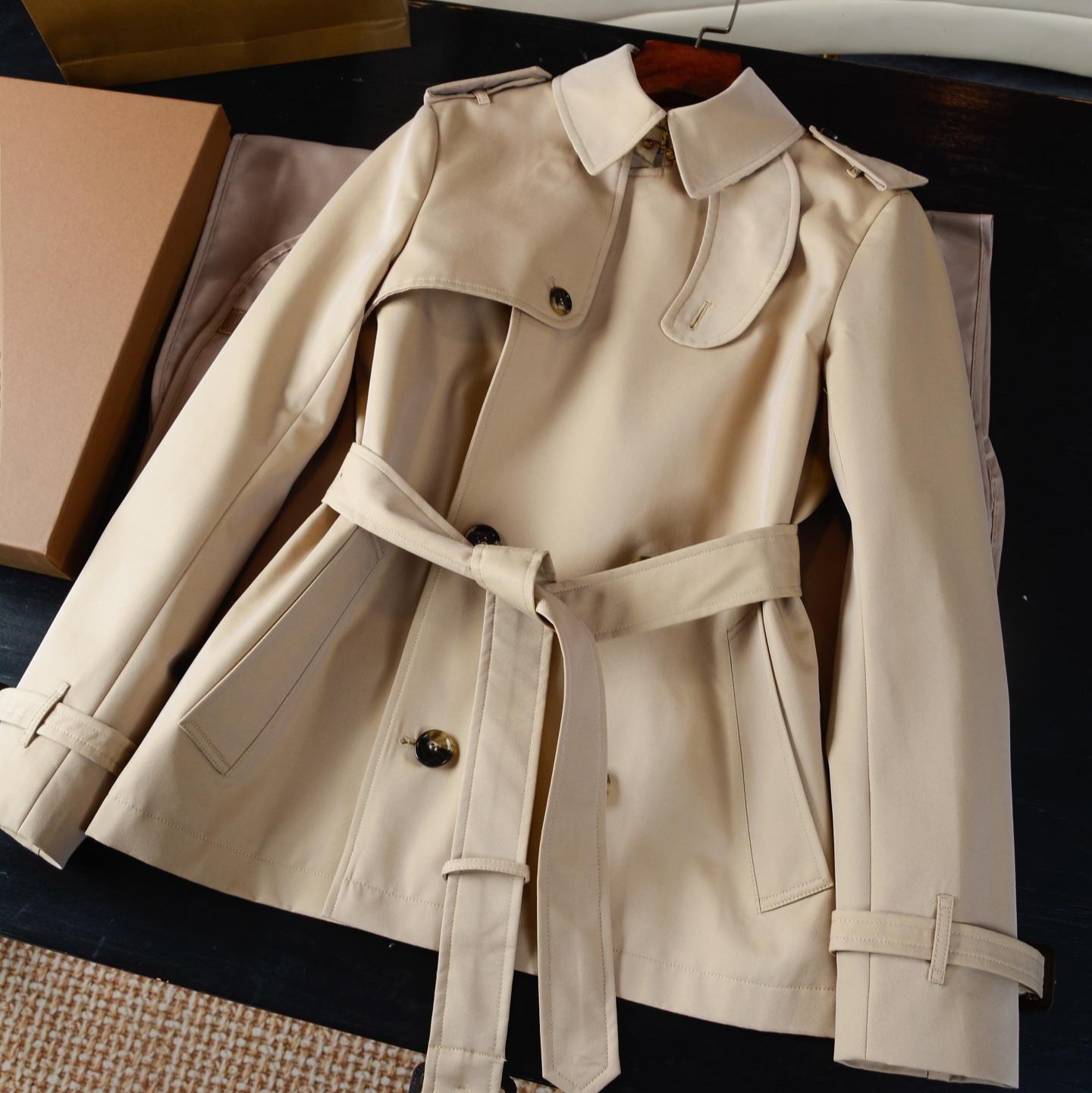 BBR英伦风短款嘎巴甸trench风衣 BUR经典双排扣格纹内里夹克外套