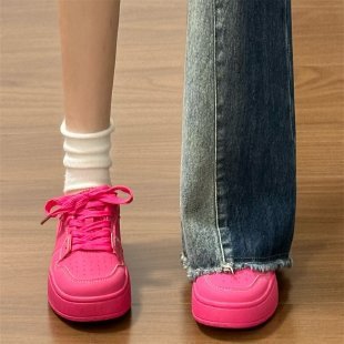 ������لӴ��ЬŮ2025��Ь���¿������Ь͸���\���e��