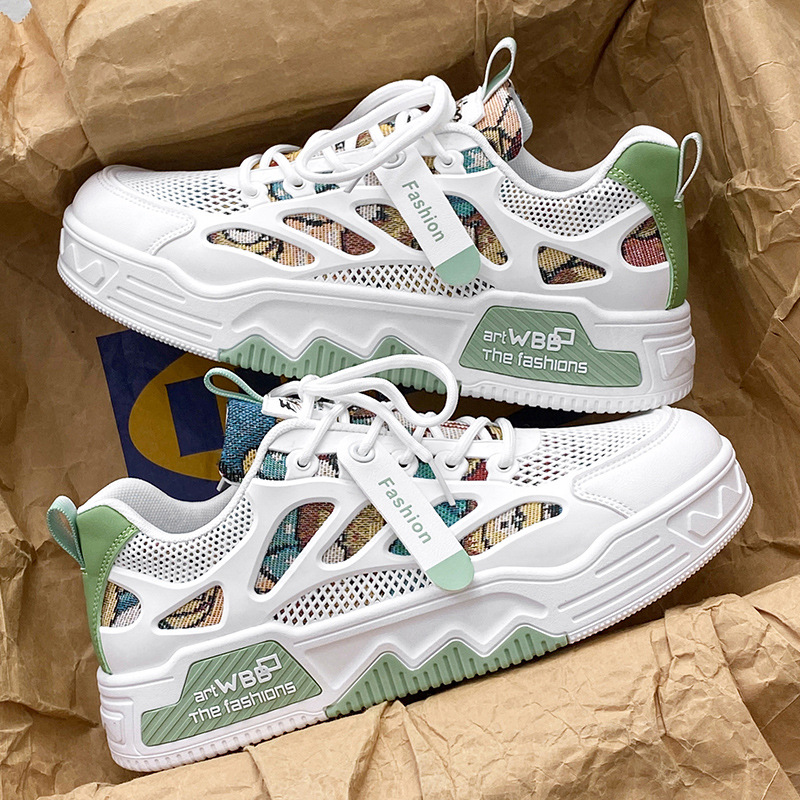 Zapatos de hombre 2026 primavera y verano nuevos zapatos de skate elevados de tendencia transpirables para estudiantes, zapatos deportivos casuales blancos pequeños para hombres