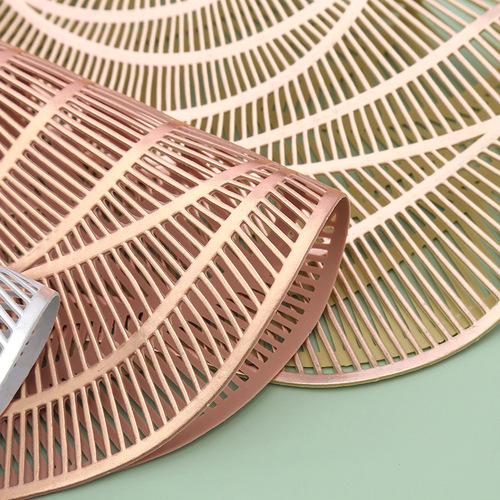 PVC Non-slip Mat Modern Elegant and Graceful Banquet Table Mat Creative Single Rose Home Dinner Plate Heat Insulating Mat