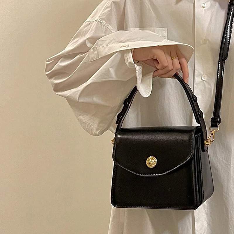Wedding handbag, 2024 spring and summer high-end fashion, small square niche design, crossbody bag, women's_voghion.com