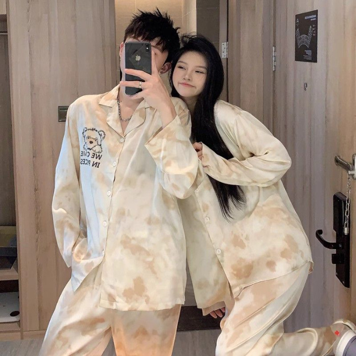 Pajamas de tinta de alto nivel de primavera y otoño de mujeres de manga larga seda de hielo de verano delgada ropa de seda para hombres