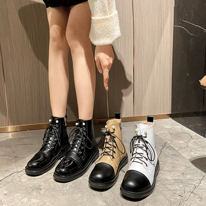 Женские ботинки Мартин в стиле колор-блок, новинка осени-зимы 2025, на плоской подошве, большие размеры, на шнуровке, на флисовой подкладке, короткие, модные, однотонные.