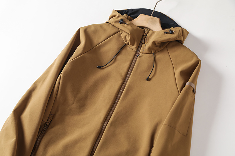 Nordic city outdoor! Windproof and waterproof! Autumn and winter men's foreign trade plus velvet soft shell hooded jacket_voghion.com