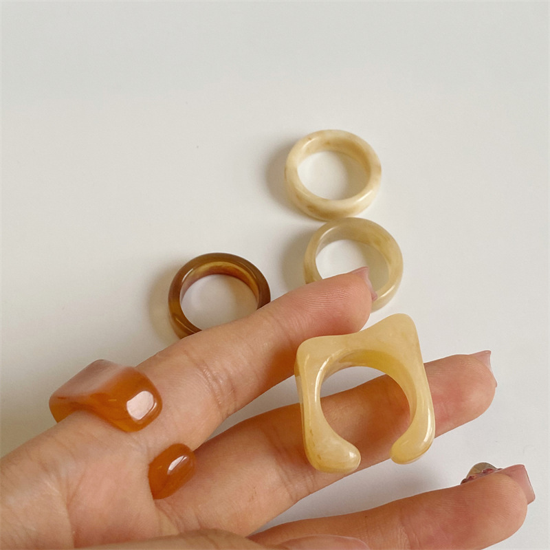 Simple Style Color Block Resin Women's Rings display picture 3