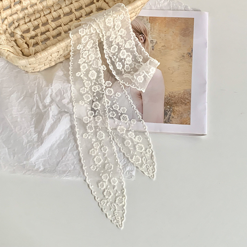 Pañuelo de seda estilo coreano de alta calidad flor blanca bordado encaje bufanda de seda cinturón decorativo mujer primavera y verano bufanda salvaje cinturón para el cabello