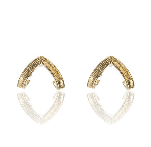 European and American fashion minimalist trendy earrings V-shaped miniature stud earrings earring hooks direct factory supply wholesale