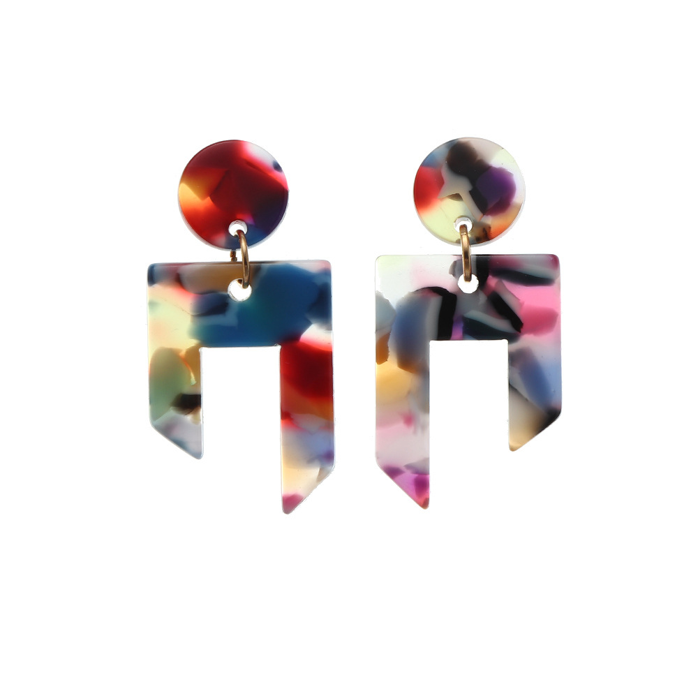 Naizhu European And American Popular Ornament Graceful Personality Acrylic Earrings Irregular Color Earrings Factory Wholesale display picture 19