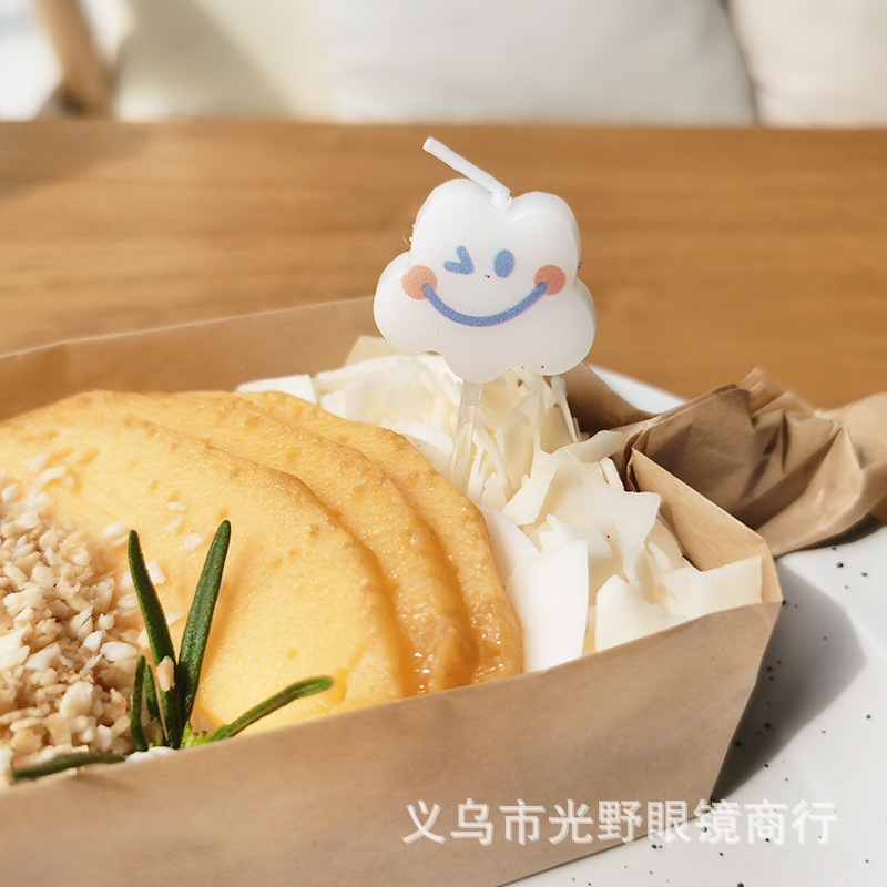 Wholesale cartoon birthday candle holiday party cake decoration baking supplies cute creative cartoon cloud candle