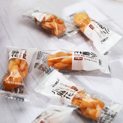 阿婆家的紅糖小麻花傳統中式糕點心網紅休閒小零食品整箱廠家批發