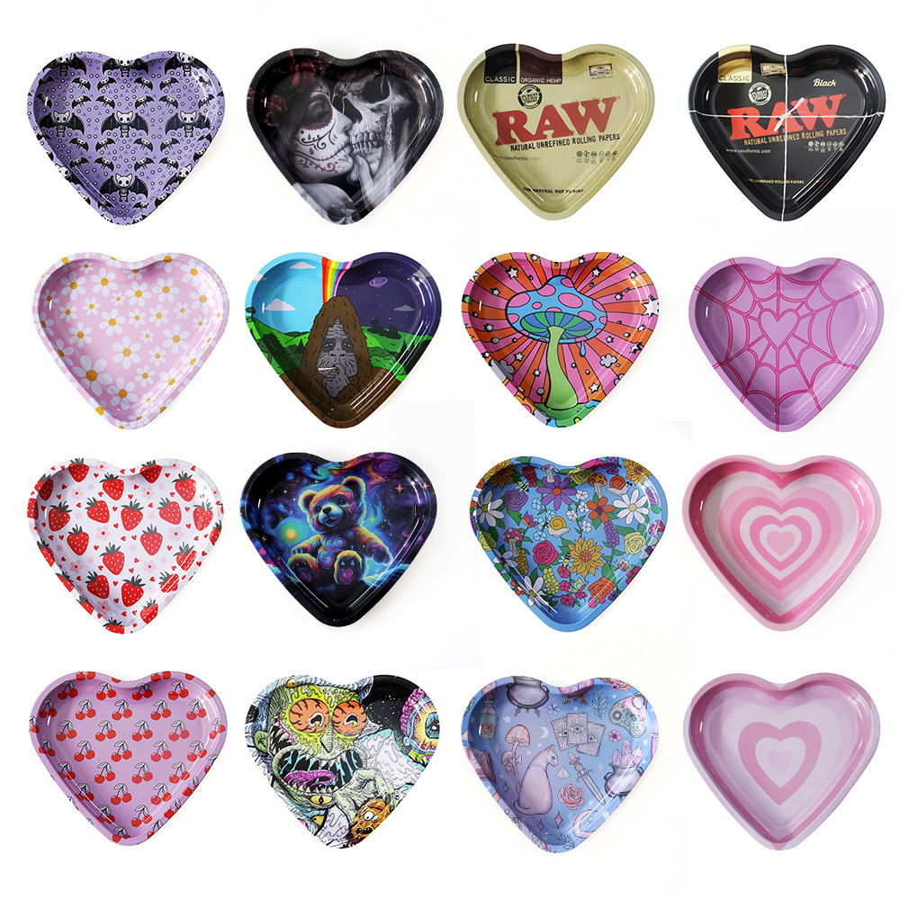 Cross-border New Tinplate Heart-shaped Cigarette Tray Tobacco Operating Tray Storage Tray Iron Tray Cigarette Accessories