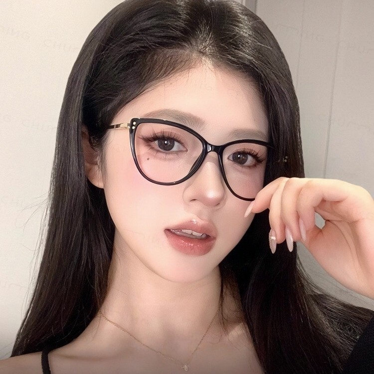 Retro Cat-Eye Glasses for Women with Myopia Can Be Equipped with Prescription Anti-Blue Light Face-Showing Small High-End Plain Black Frame Eye Frames