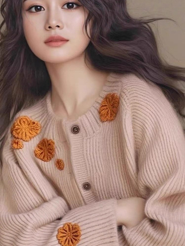 简约刺绣花朵减龄小香风毛衣女秋冬新款针织开衫外搭洋气上衣女|undefined