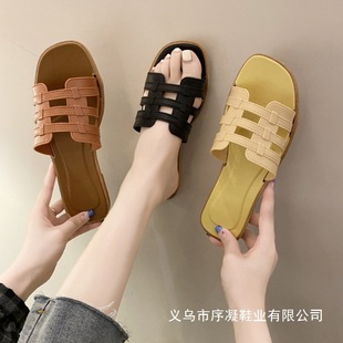 �羳�����ЬŮ�ľW��һ���ϾӼҕr���⴩ɳ������Ь���Qƽ����Ь