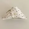 7338 Love Print Triangular Gripper-White