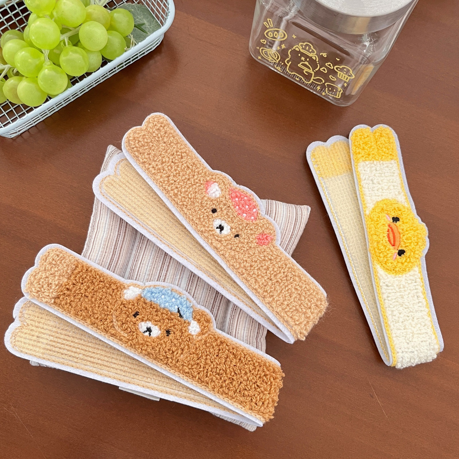 Cute long animal-shaped hair clips for bangs, face wash, and ponytail – a versatile hair accessory for sweet and adorable looks