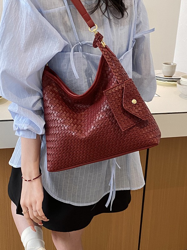 Nicho francés de gran capacidad bolso de hombro para mujeres 2026 nueva moda casual trenzado bolso de mochila universal