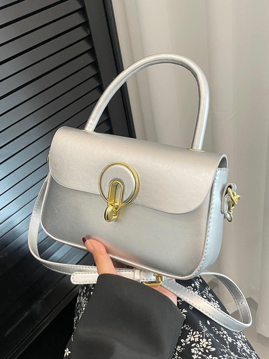 Bolsos de mujer Bolsos de mano de moda simple nuevo estilo de viaje de verano todo tipo de bolso cuadrado pequeño para ir a trabajar bolso de mensajero de ocio