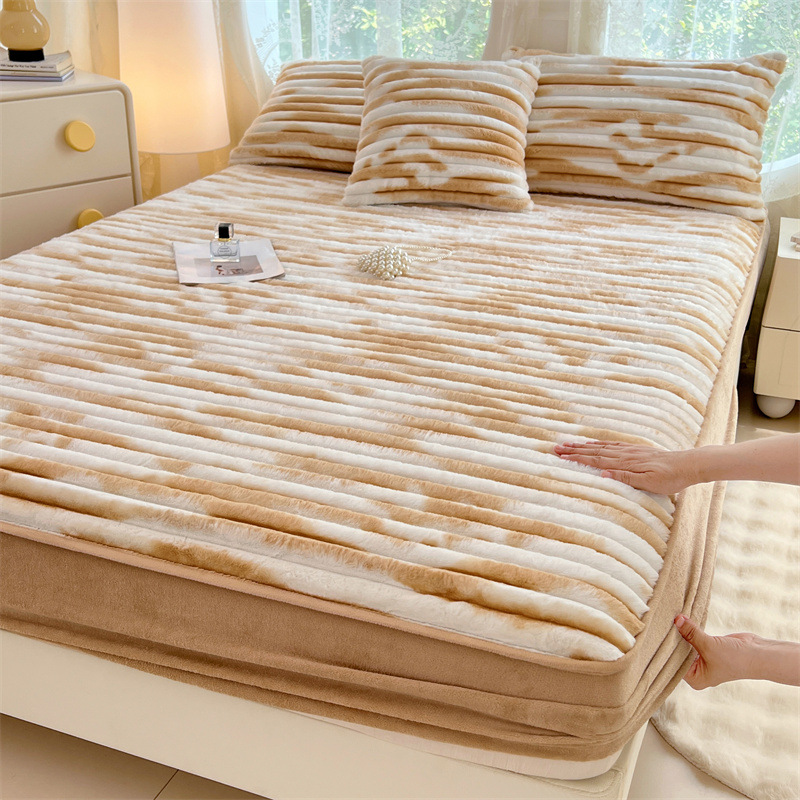 Winter Thickened Rabbit Fur Plush Fitted Sheet Single Piece Bed Cover Warm Mattress Protector Mattress Cover Dust Cover with Fleece
