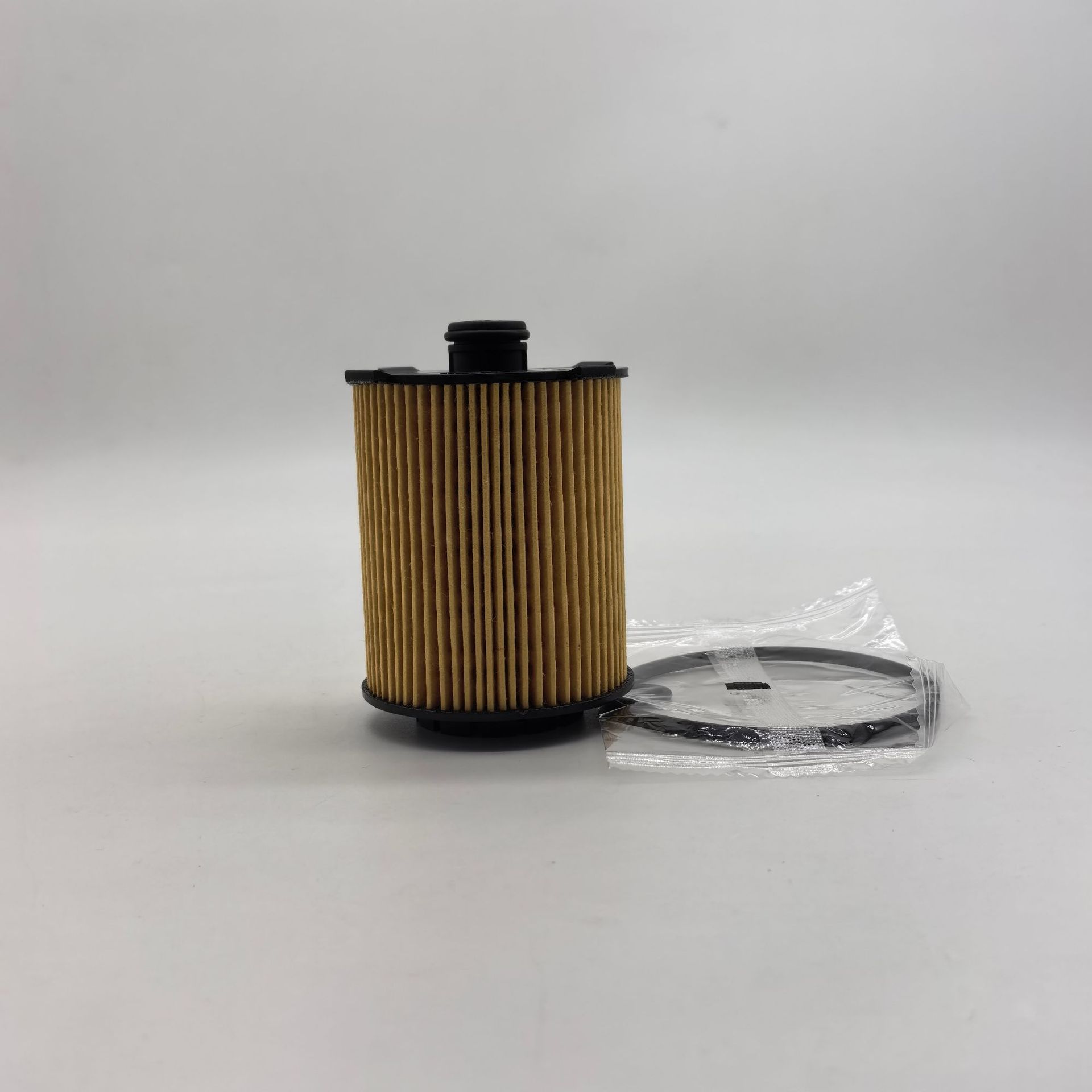 Suitable for S60/V60/Xc60 Oil Filter Car Filter Element 31372214 31372212