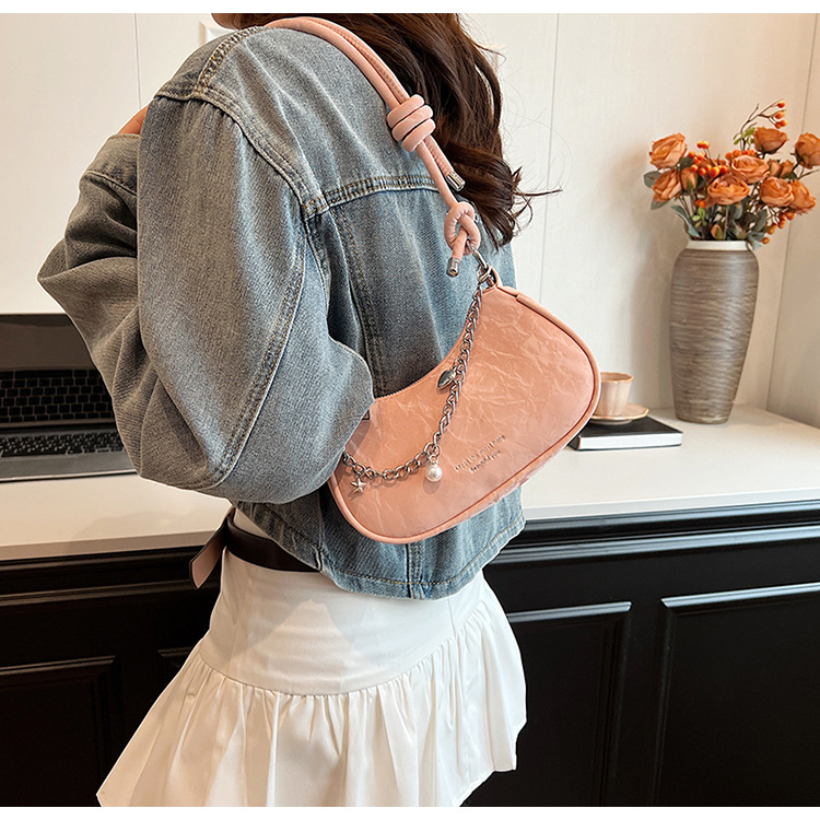 A stylish and stylish small handbag for ladies in 2025, a versatile and fashionable crossbody bag, a niche single-shoulder underarm bag for summer undefined