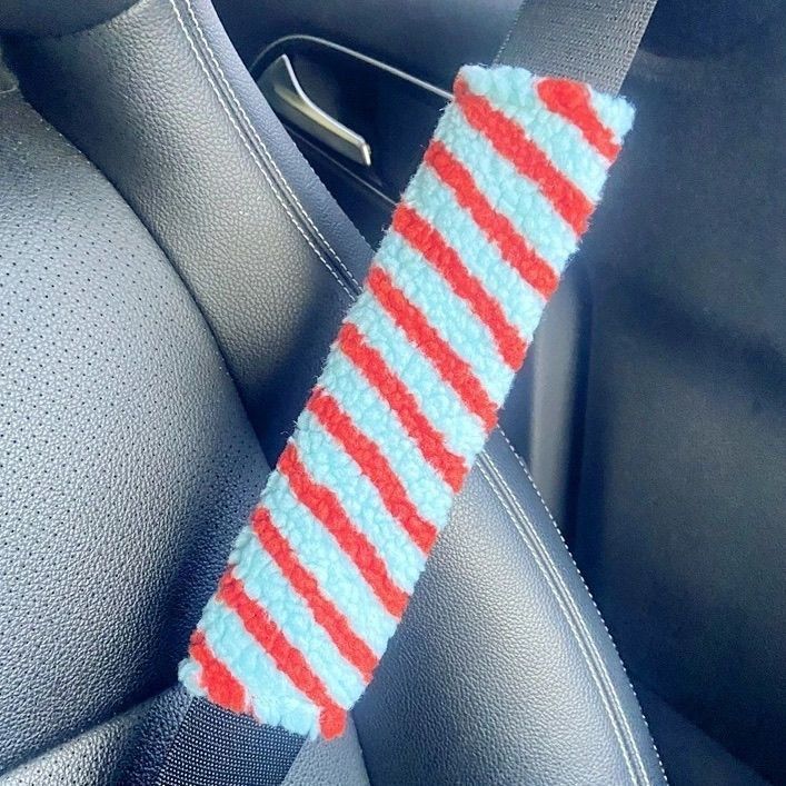 Dopamine Plush Striped Shoulder Strap Safety Belt Shoulder Cover for Girls Car Interior Decoration to Prevent Strangulation