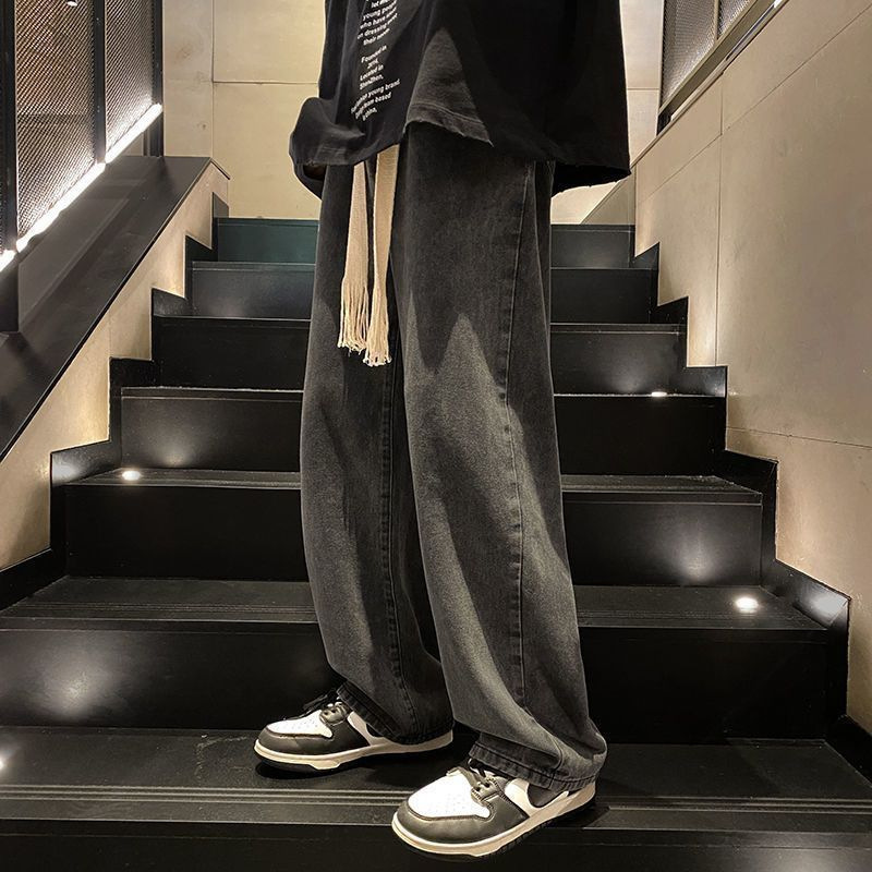 Loose straight men's jeans, versatile for layering, casual and stylish, suitable for spring and autumn, with drawstring