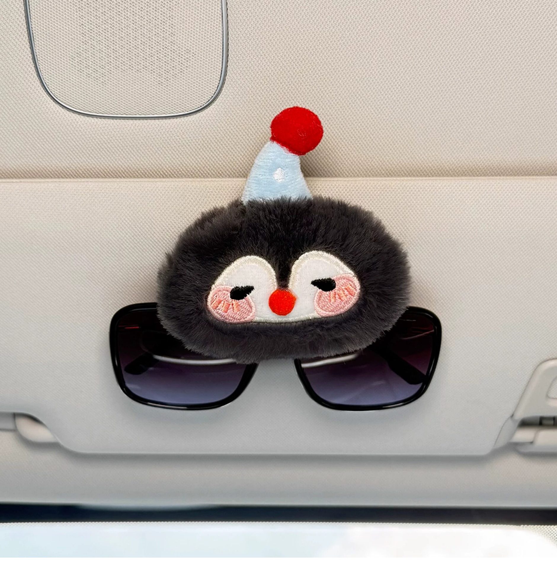 2026 New Car-Mounted Glasses Clip, Sunglasses Holder for Car Interior, Sunshade Magnetic Storage for Women