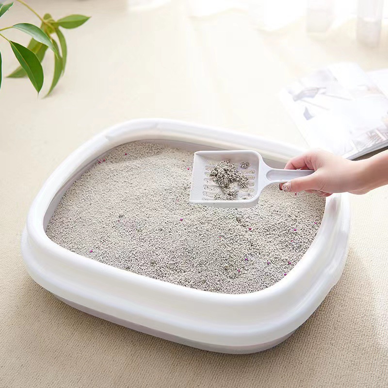 En stock caja de arena para gatos al por mayor semi-cerrado gato inodoro anti-salpicaduras caja de arena para gatos PP Cat Basin suministros para mascotas