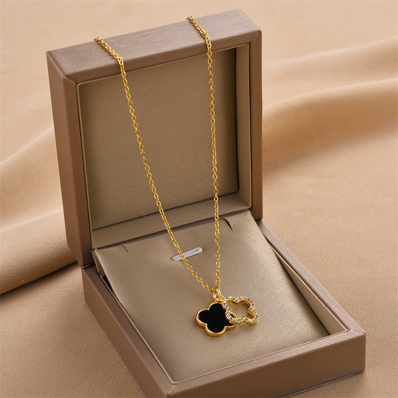 Collar de acero de titanio para mujeres simple y versátil estilo ligero de lujo nicho diseño de alta calidad no decoloración joyería de cadena de clavícula al por mayor
