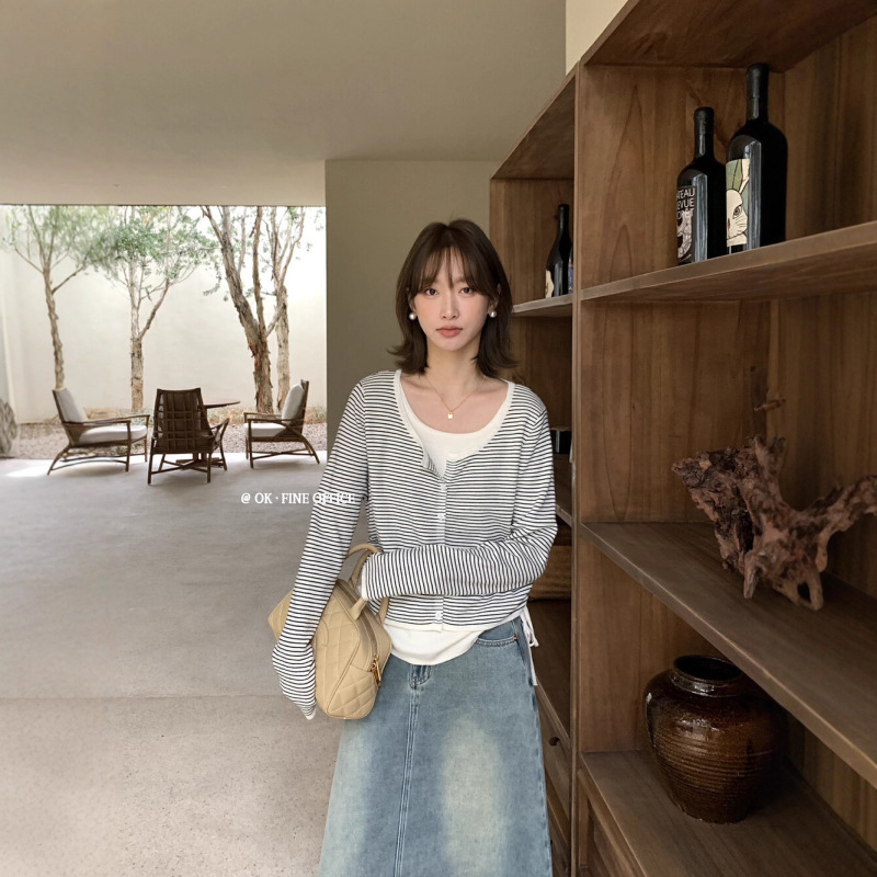 Dalang Source Sweater Factory Korean-Style Round-Neck Long-Sleeve Tops Wholesale Early Autumn New Style Fake Two-Piece Knit Cardigan for Women