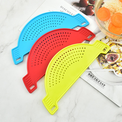 Plastic water filter baffle household kitchen drainer pot side filter slag separator baffle washing rice vegetable filter leak-proof plate