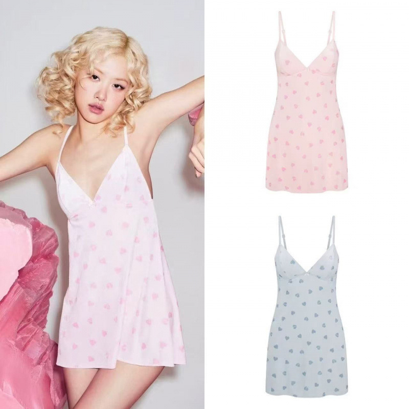 Skims Valentine's Day Park Chae-Young Same Style Suspender Dress V-Neck Velvet Lace Heart Print Nightgown Skims Valentine's Day Park Chae-Young Same Style Suspender Dress V-Neck Velvet Lace Heart Print Nightgown