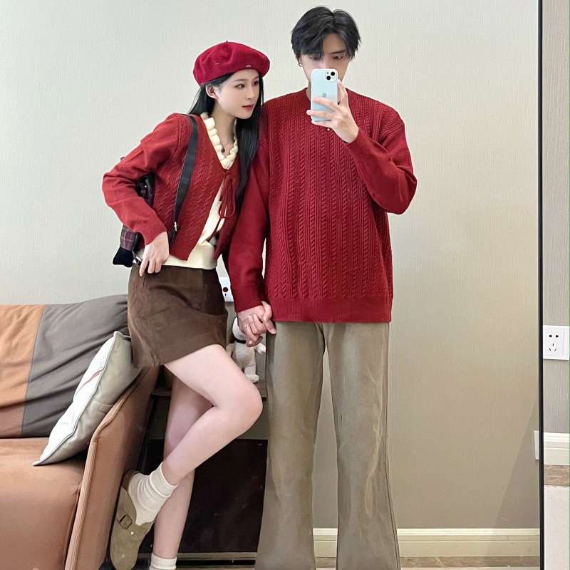 프랑스 커플 스웨터 2024 가을과 겨울 새로운 게으른 스타일 가짜 투피스 니트 스웨터 화이트 에지 V-NECK 레이스 업 스웨터