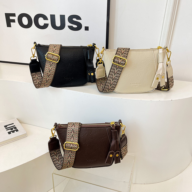 One-shoulder bag