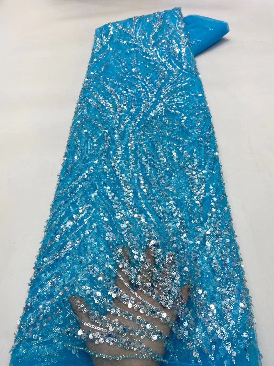 Tela de encaje de tubo de cuentas teñidas tela europea y americana irregular gran máquina bordado vestido de novia tela con cuentas JX1949